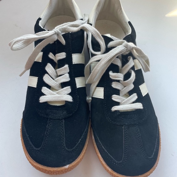 NWOT Free People Gola Elan Sneakers Size 9 Women’s - Picture 3 of 15